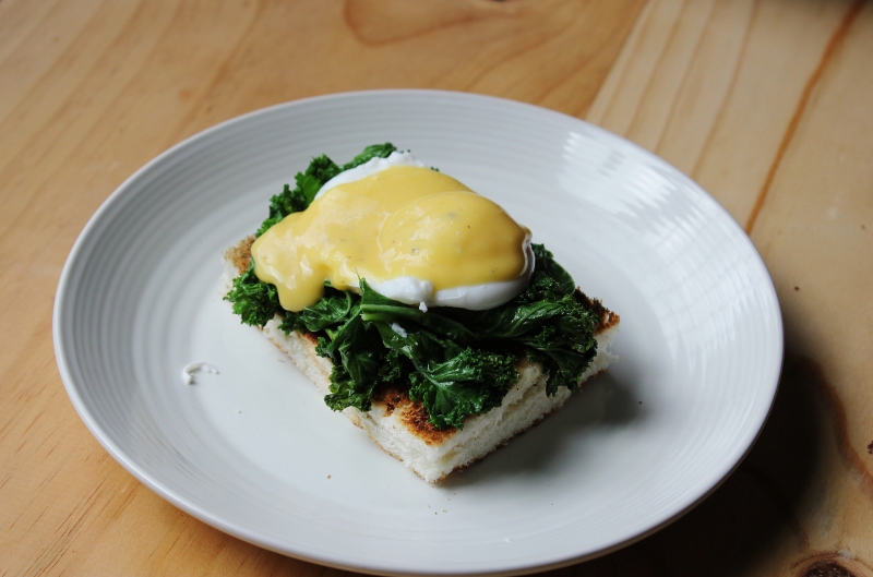 Kale Eggs Florentine Recipe