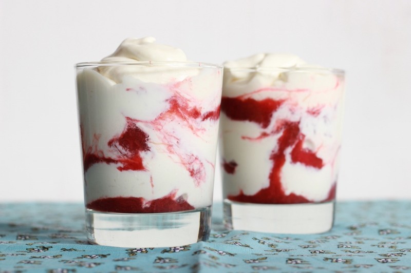 Rhubarb Ginger and Yoghurt Fool