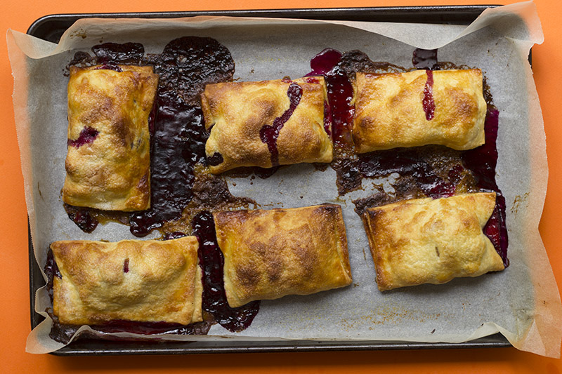 Burnt Vanilla, Peach and Blueberry Hand Pies // The Sugar Hit