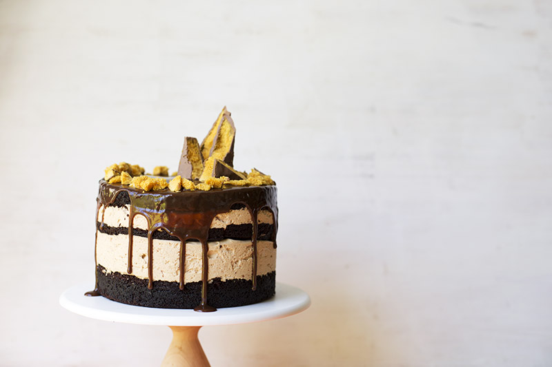 Golden Gaytime Cake! // THE SUGAR HIT