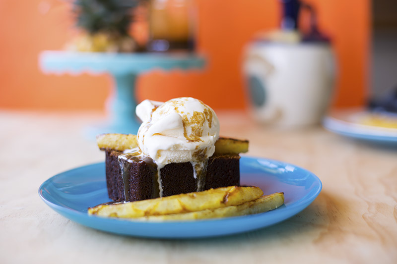 Jamaican Ginger Cake // The Sugar Hit