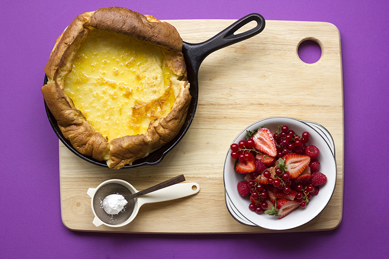 Vanilla Bean Dutch Baby with Ginger Berry Salad // The Sugar Hit!