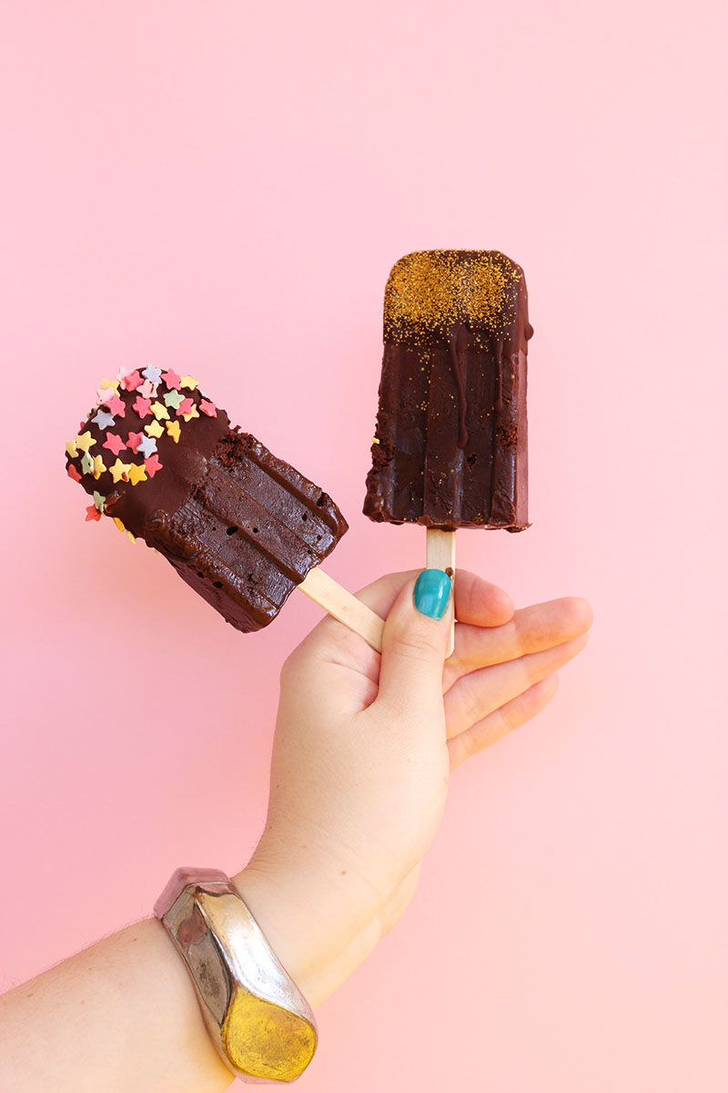 Double Fudge Birthday Cake Popsicles! // The Sugar Hit #PopsicleWeek