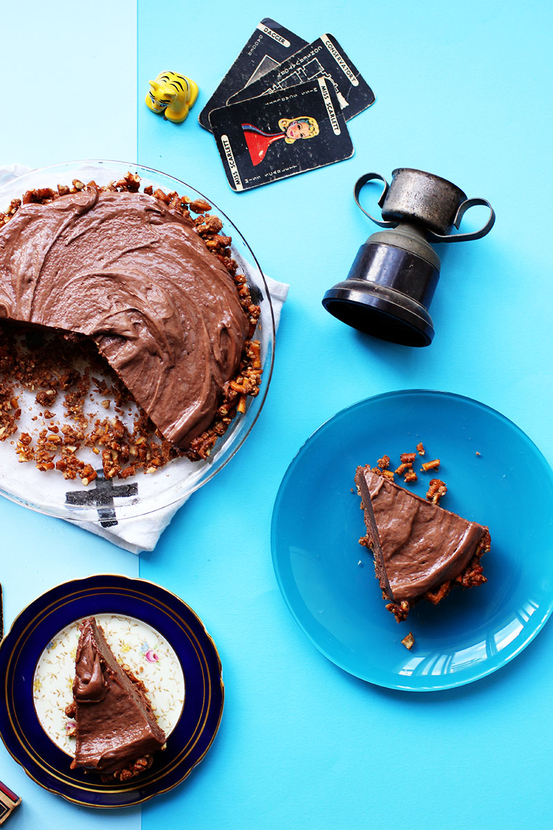 Frozen Nutella Cheesecake Pretzel Ice Cream Pie // The Sugar Hit