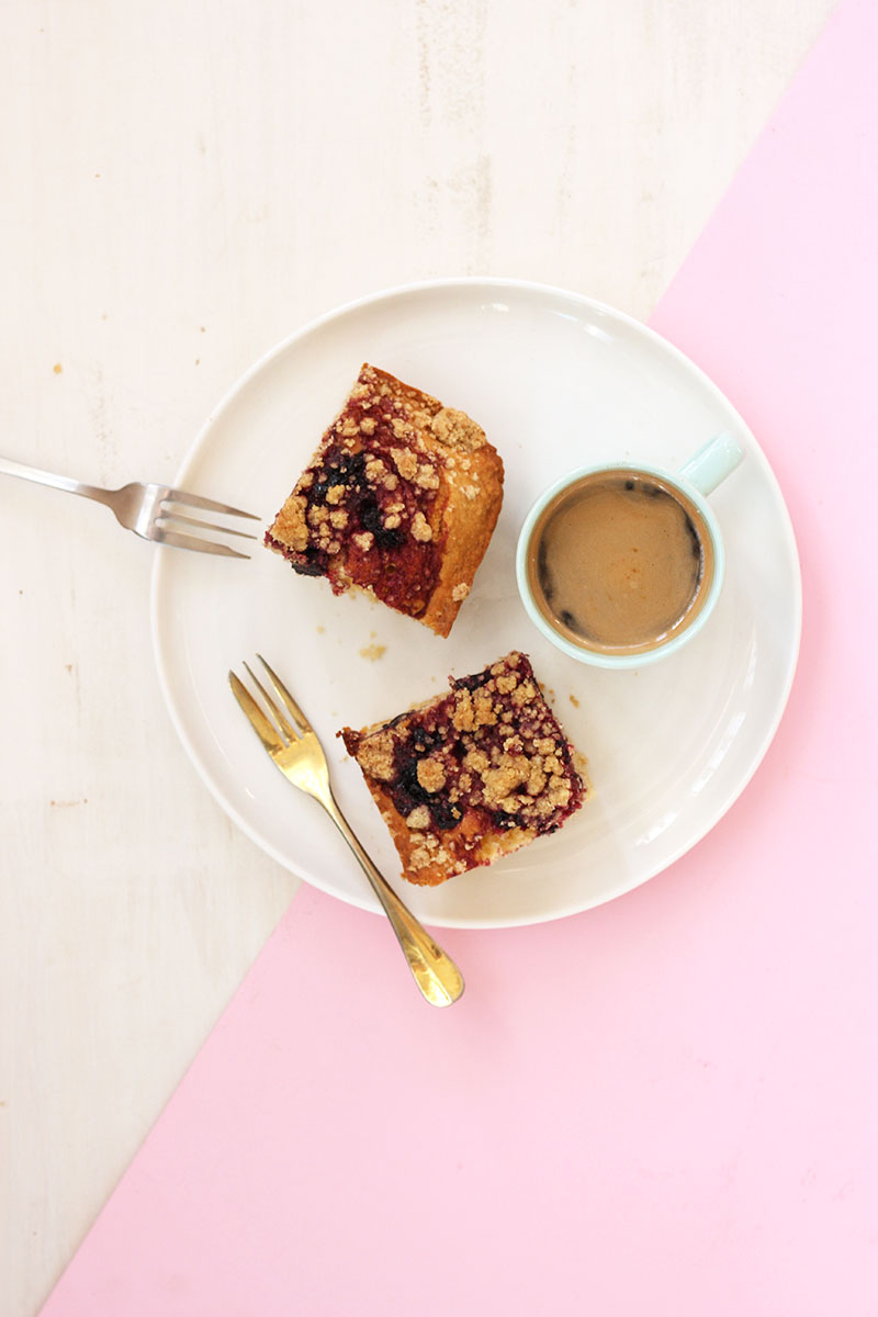 Jumbleberry Cinnamon Coffee Cake // The Sugar Hit
