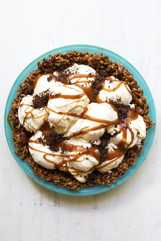 Peanut Butter Rice Krispie Ice Cream Pie The Sugar Hit